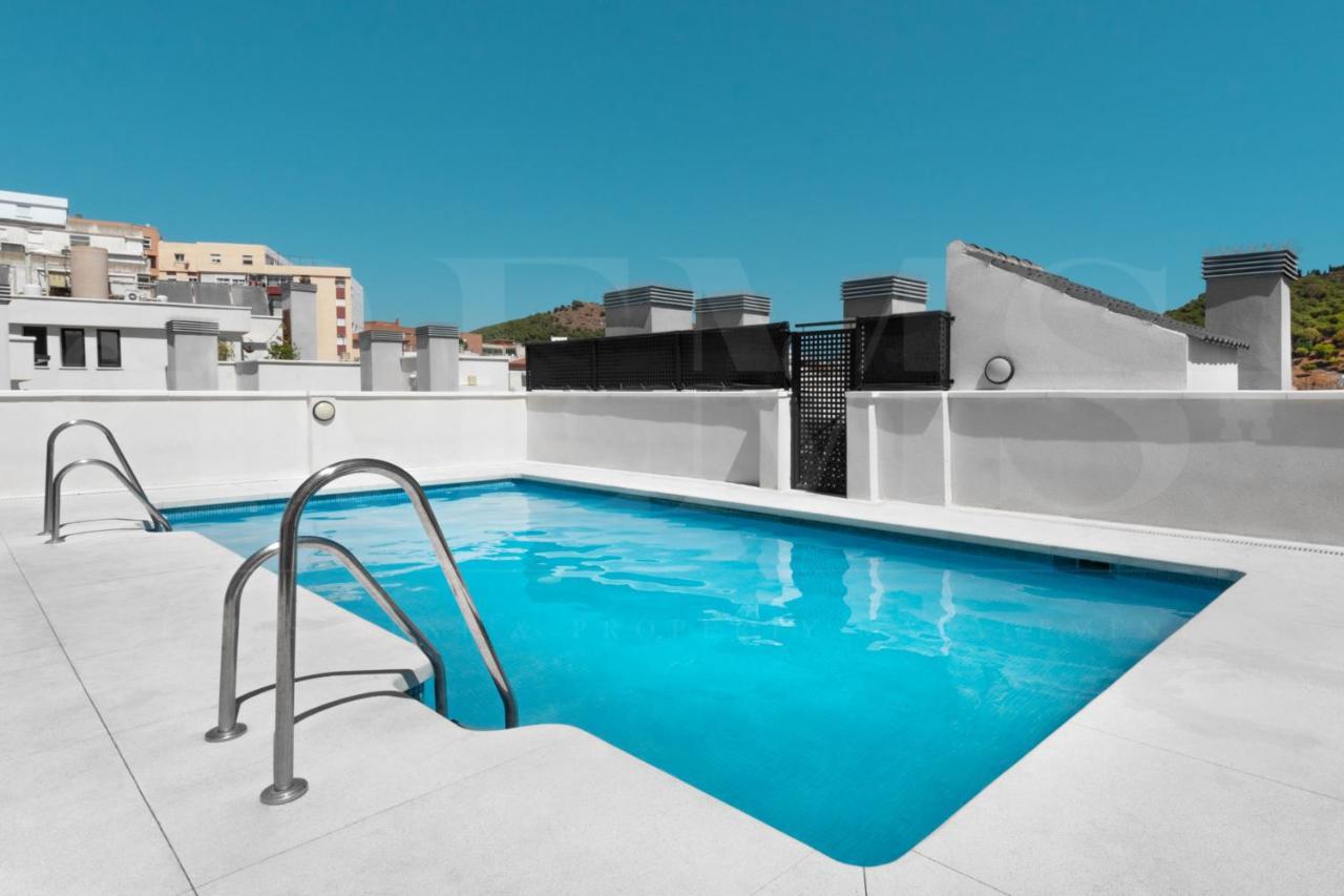 Cozy Flat With Common Pool & Parking - Center By Rems Apartment Málaga Exterior foto