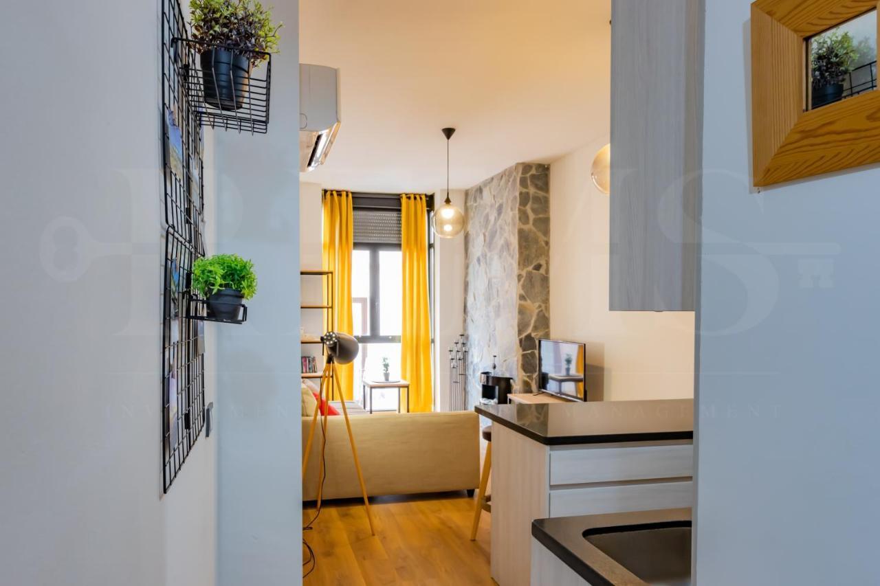 Cozy Flat With Common Pool & Parking - Center By Rems Apartment Málaga Exterior foto