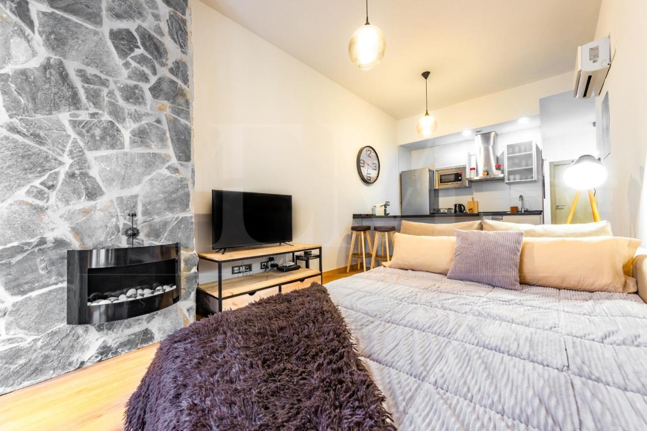 Cozy Flat With Common Pool & Parking - Center By Rems Apartment Málaga Exterior foto