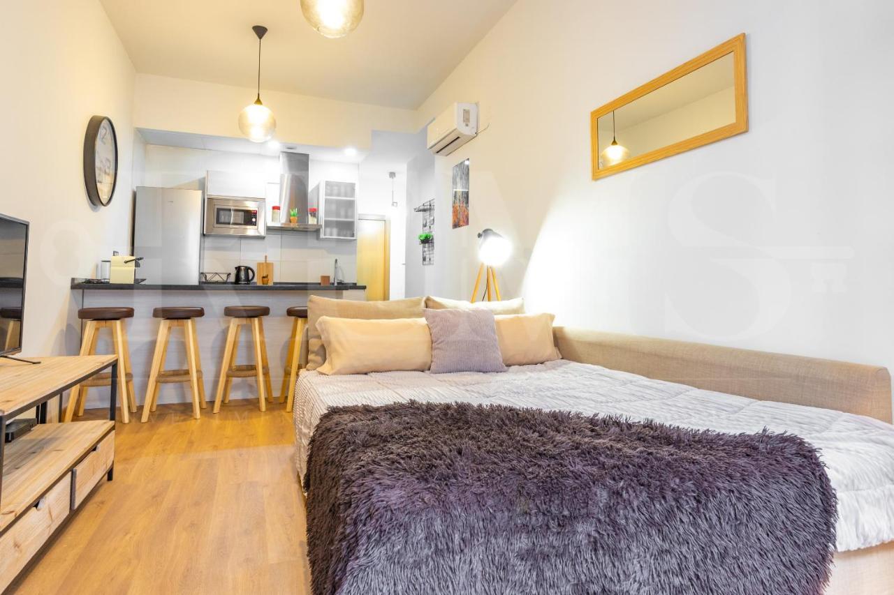 Cozy Flat With Common Pool & Parking - Center By Rems Apartment Málaga Exterior foto