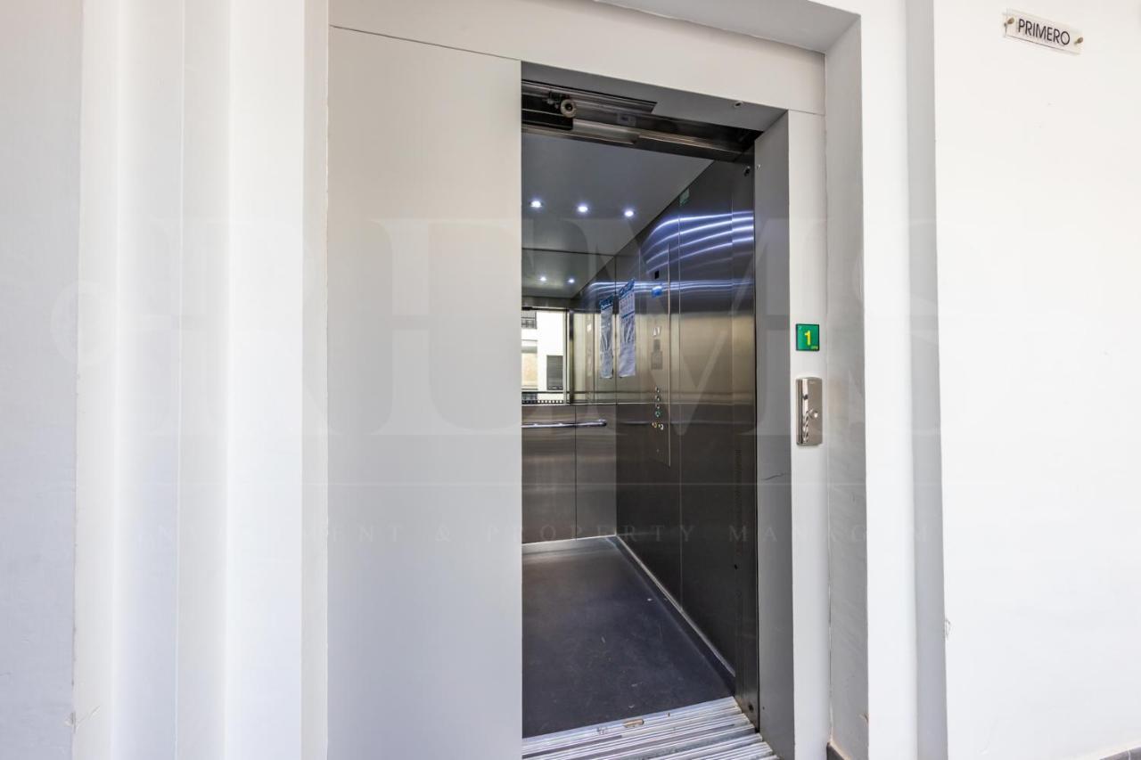 Cozy Flat With Common Pool & Parking - Center By Rems Apartment Málaga Exterior foto